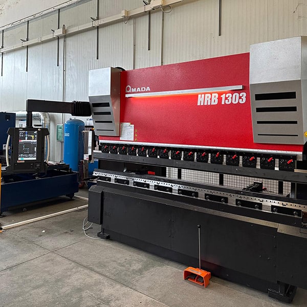 pezzi-lavorati-al-tornio-con-taglio-laser-e-saldatrici-milano-bergamo